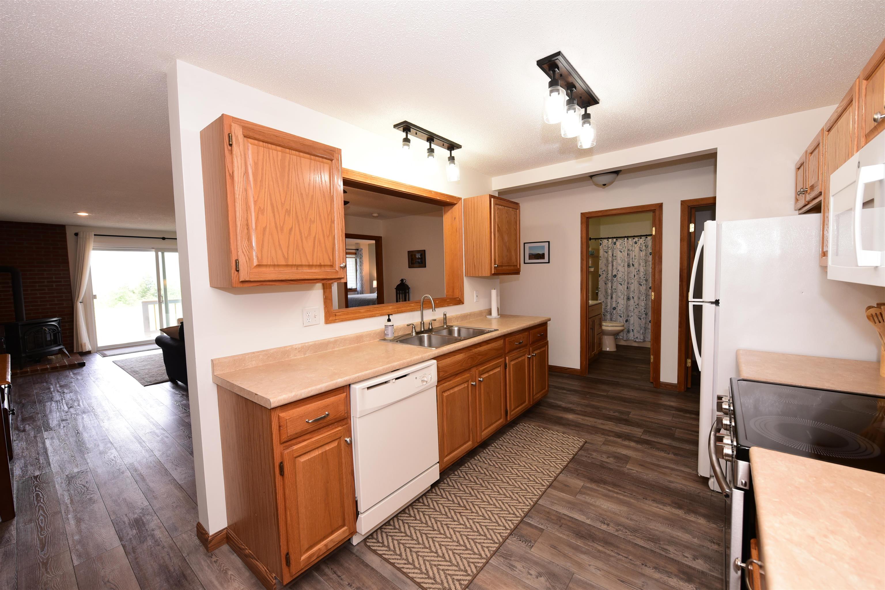 J82 Eagle Ridge Condo Road Property Photo 4