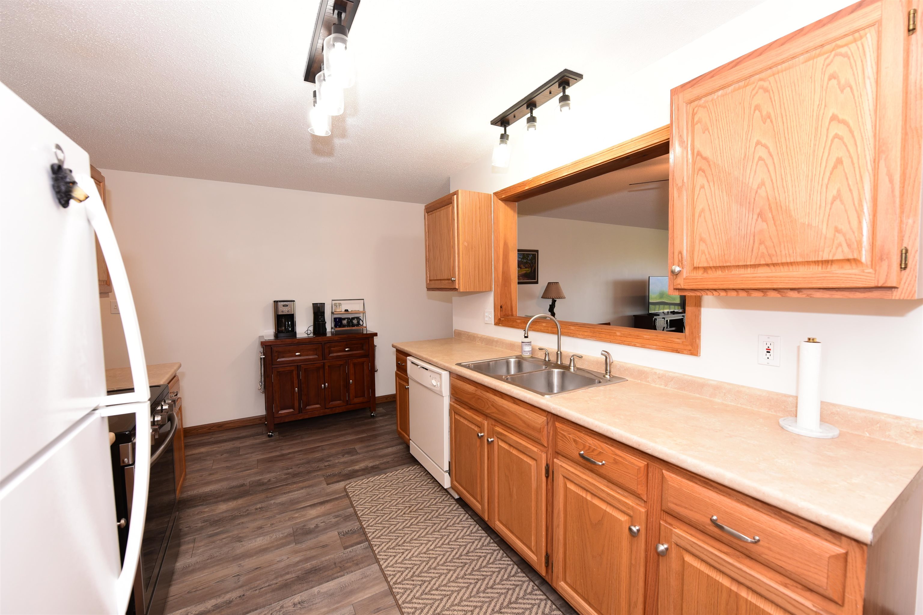 J82 Eagle Ridge Condo Road Property Photo 6