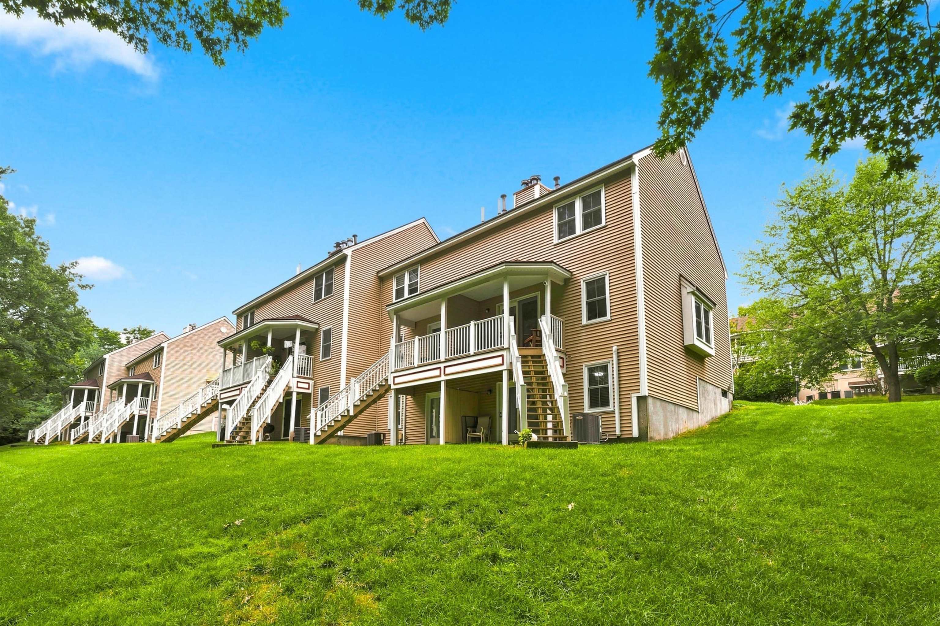 674 S Porter Street Property Photo 4