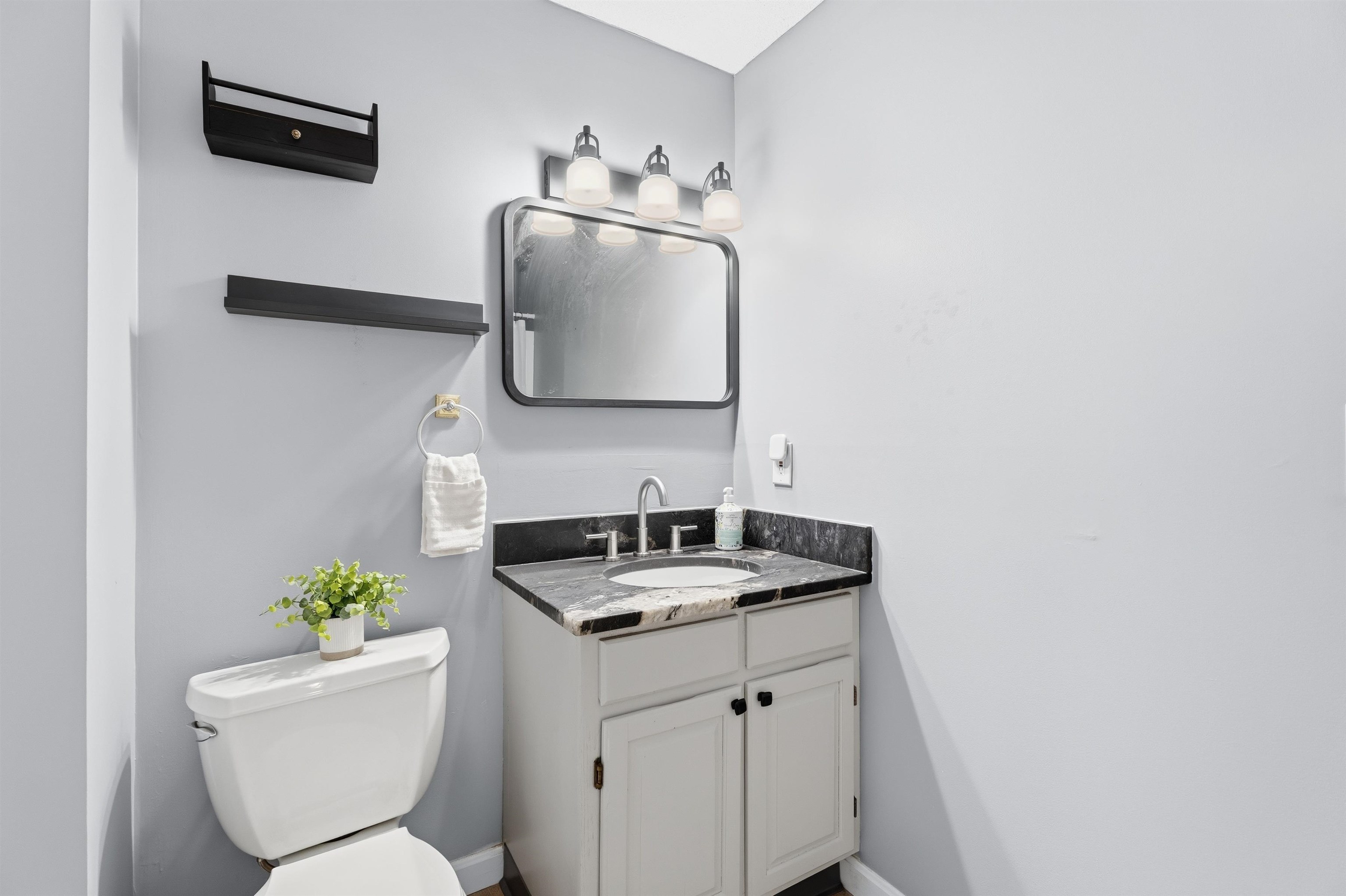 674 S Porter Street Property Photo 19