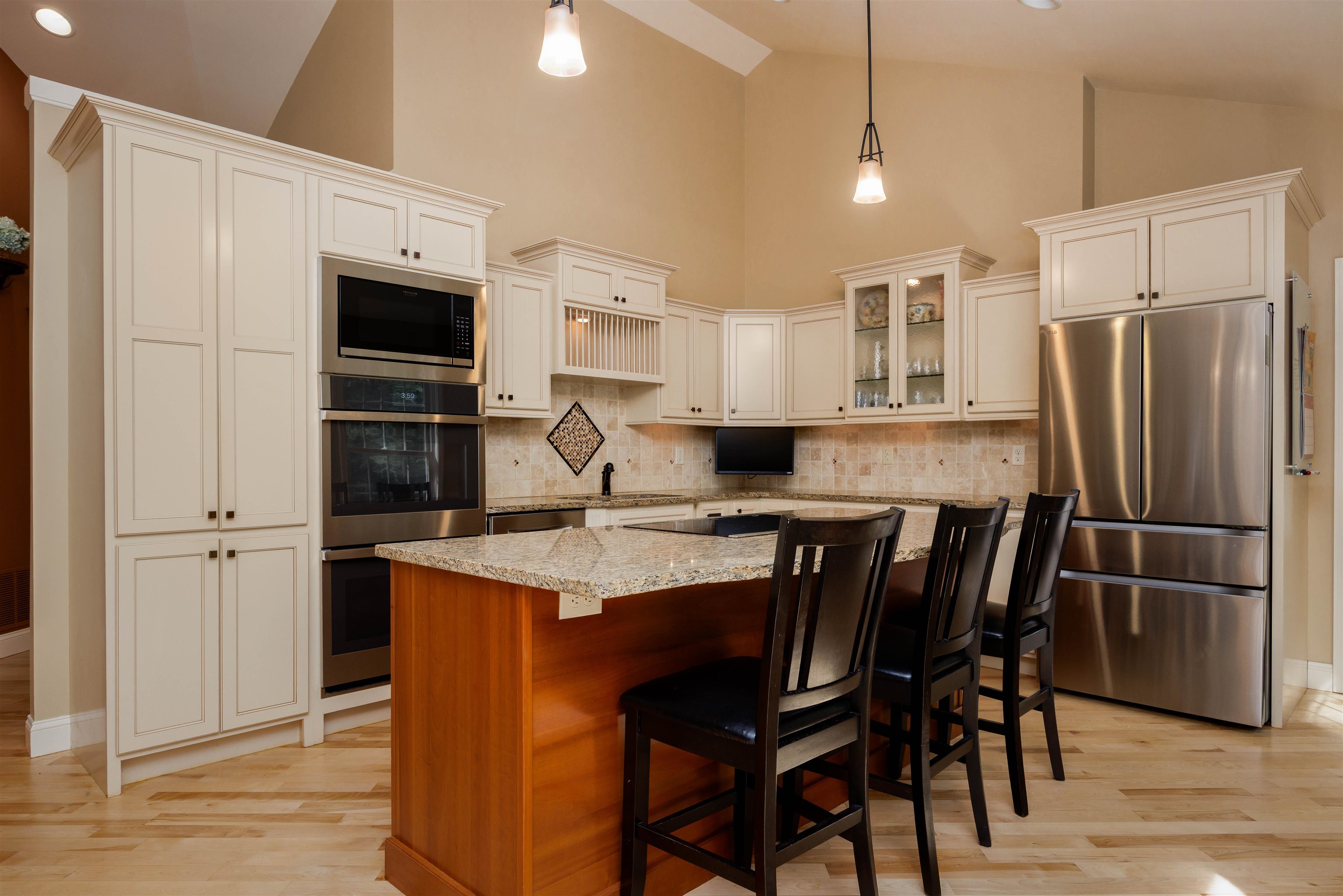 35 Clearwater Drive Property Photo 16