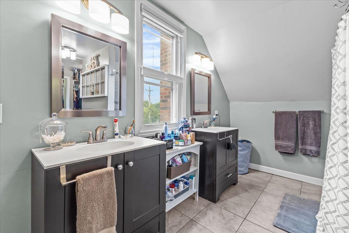 14 West Street Property Photo 37