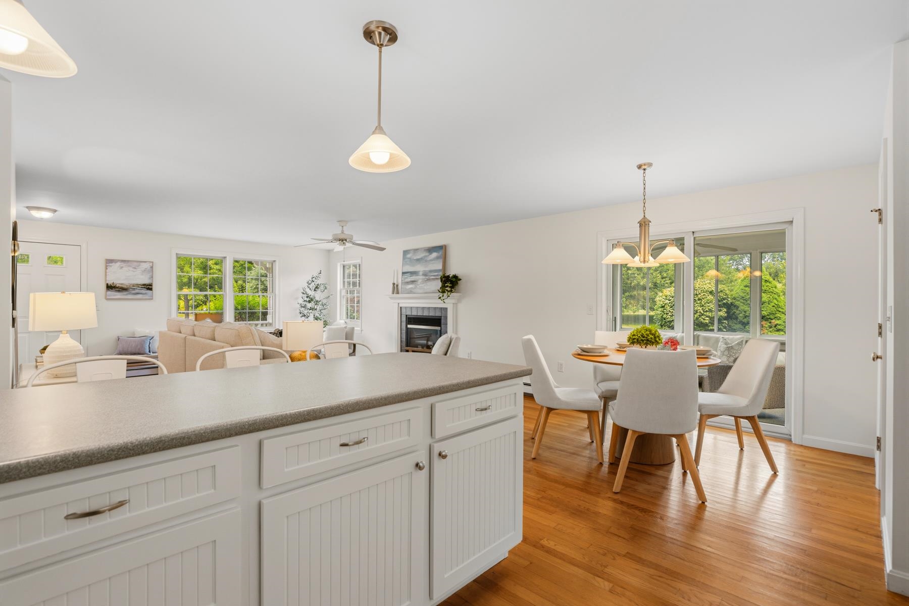 20 Robin Lane Property Photo 12