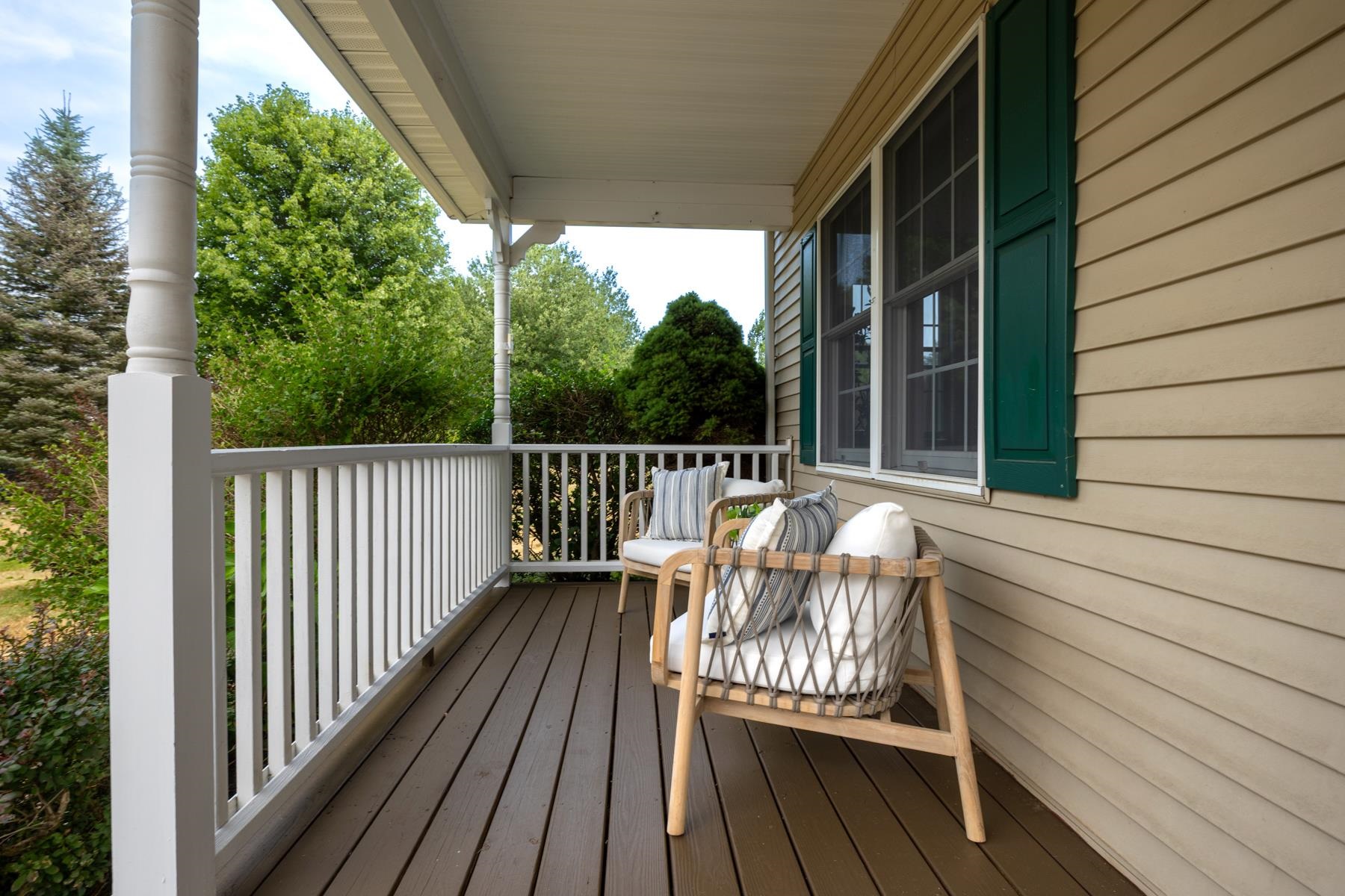 20 Robin Lane Property Photo 29