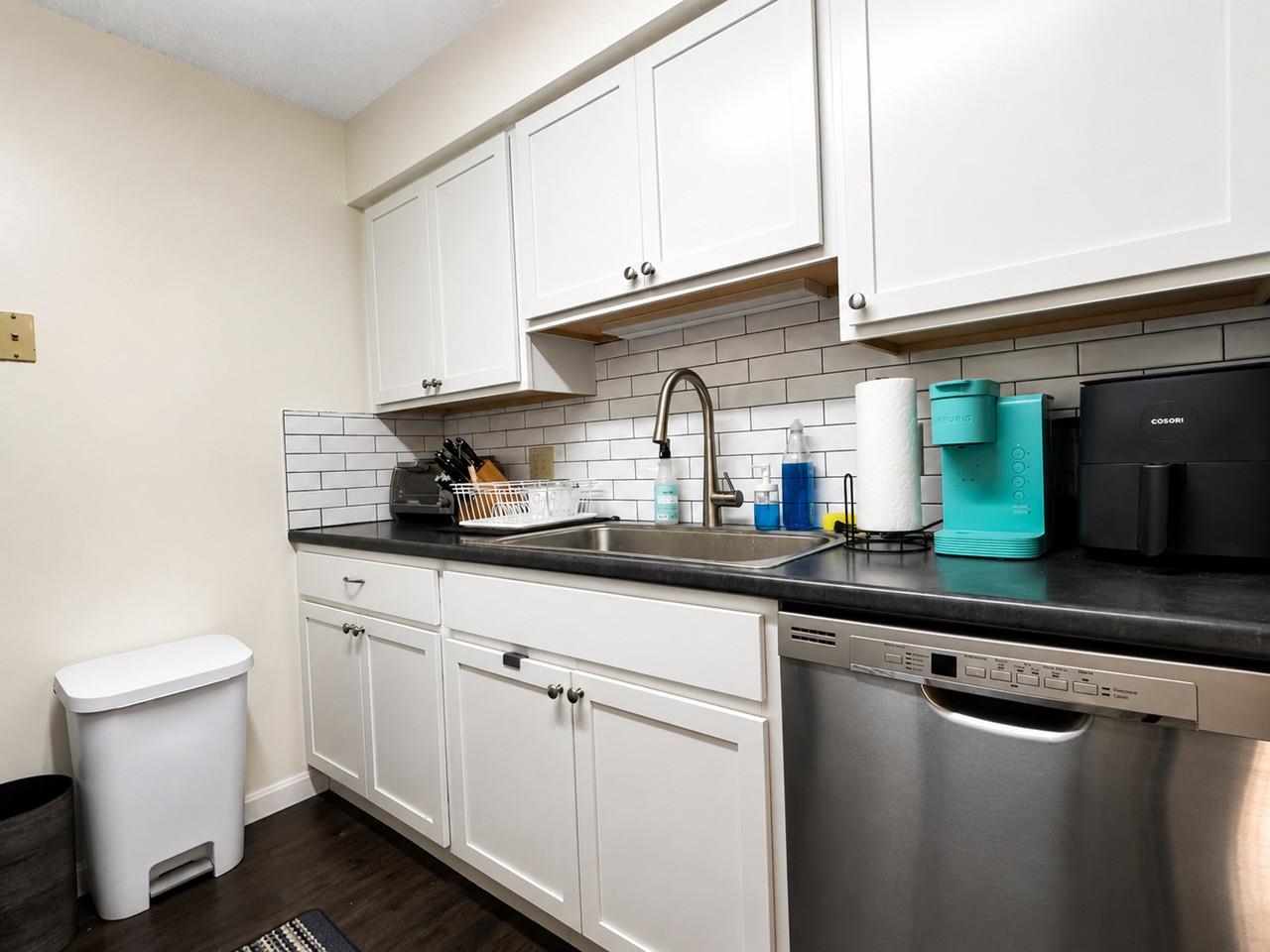 47 South Williams Street Property Photo 7