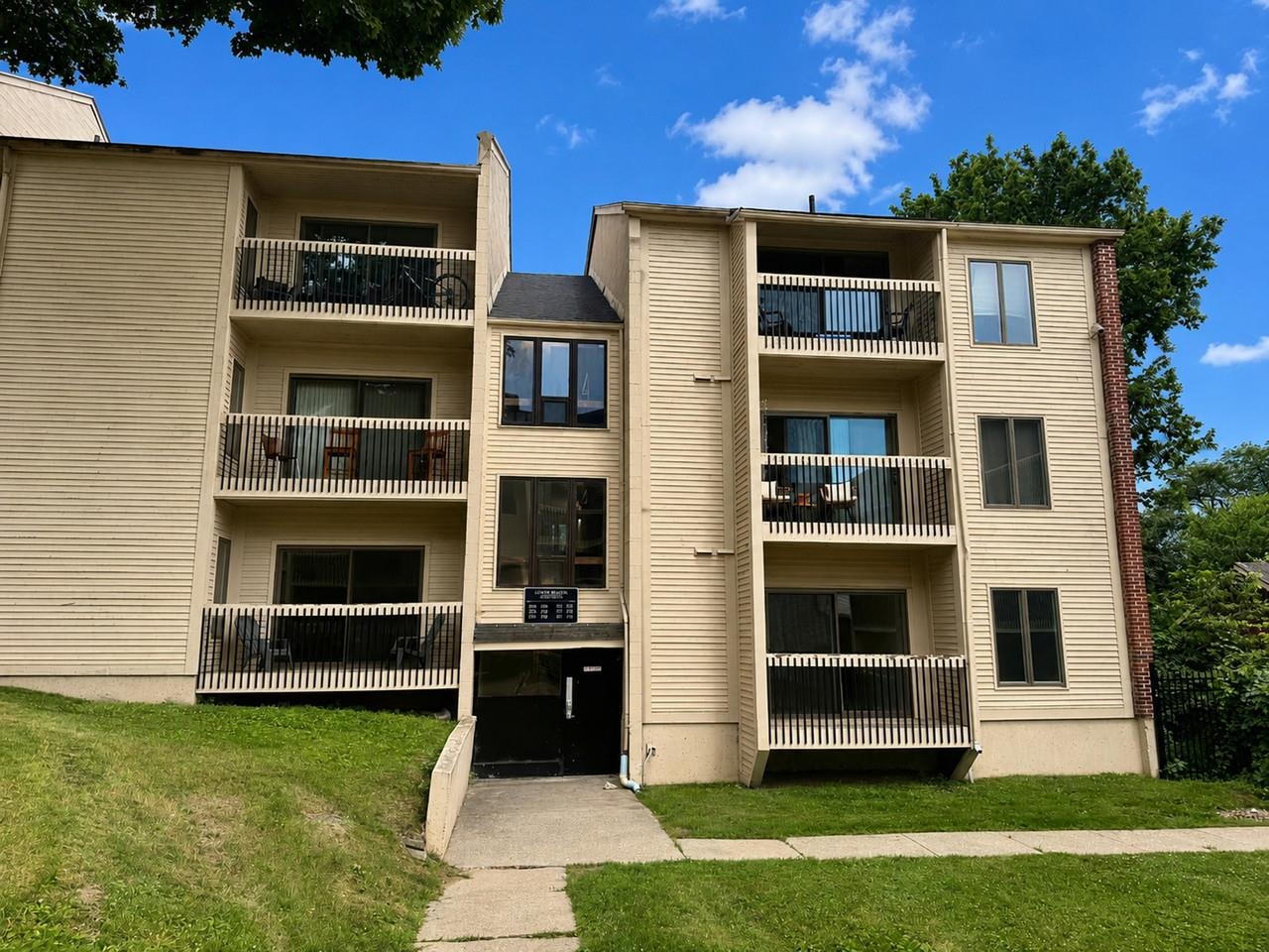 47 South Williams Street Property Photo 15
