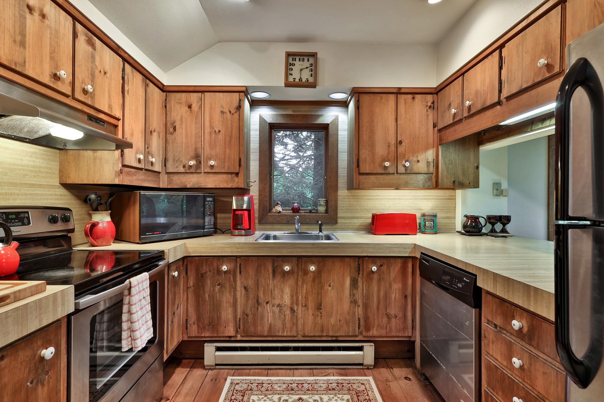 232 Soaring Hawk Road Property Photo 5