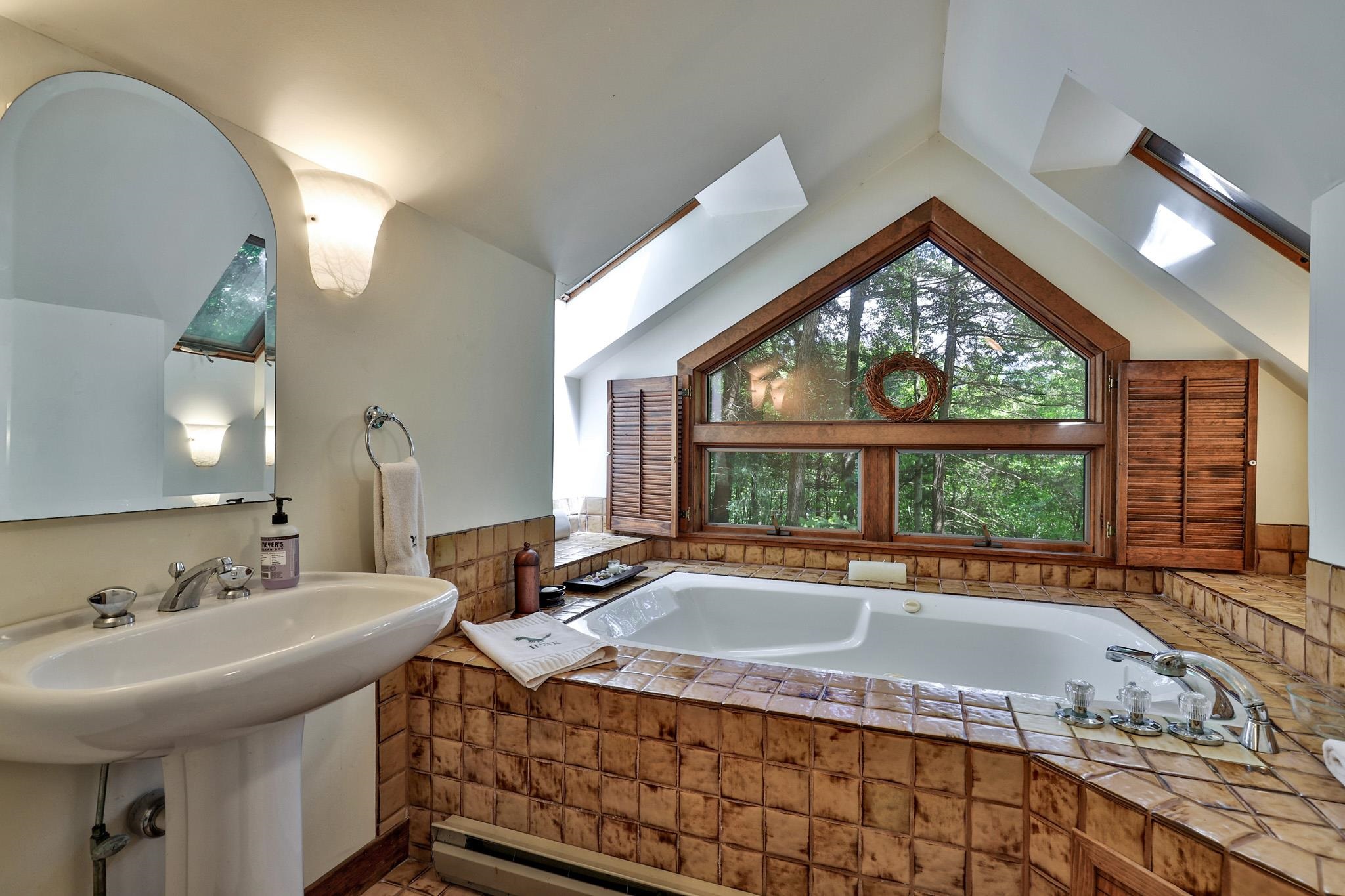 232 Soaring Hawk Road Property Photo 19