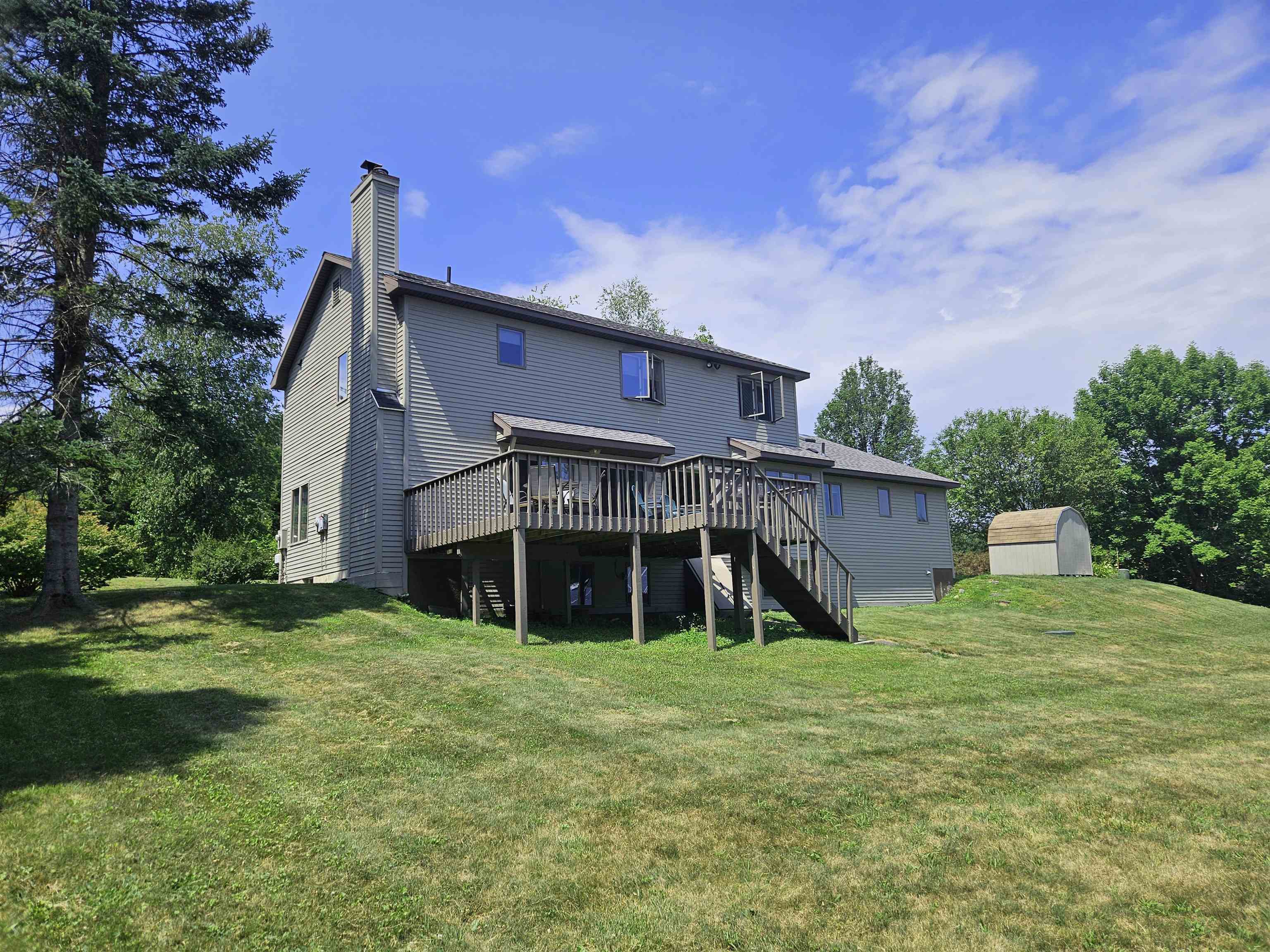179 Hillwinds North Property Photo 3