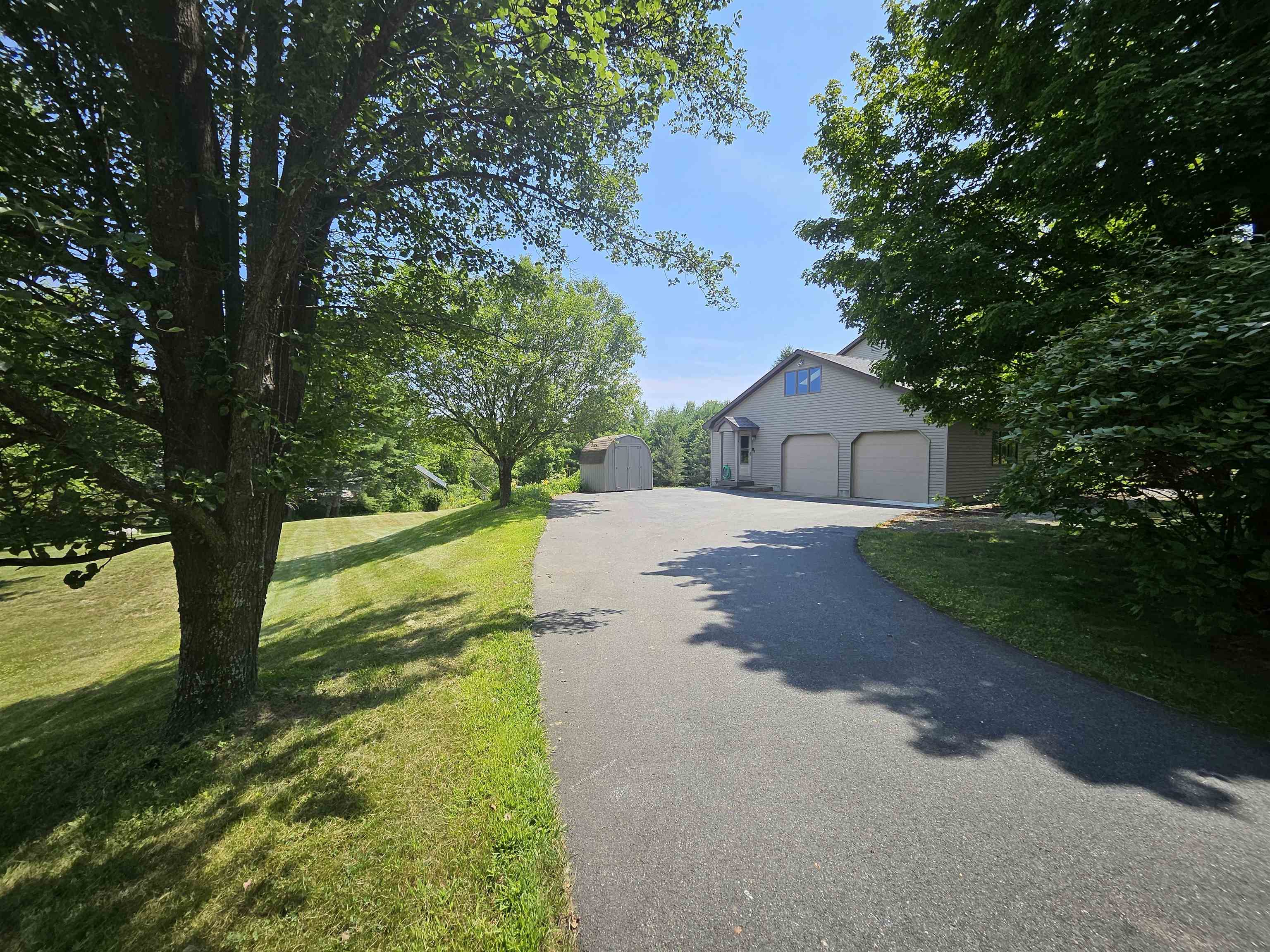 179 Hillwinds North Property Photo 7