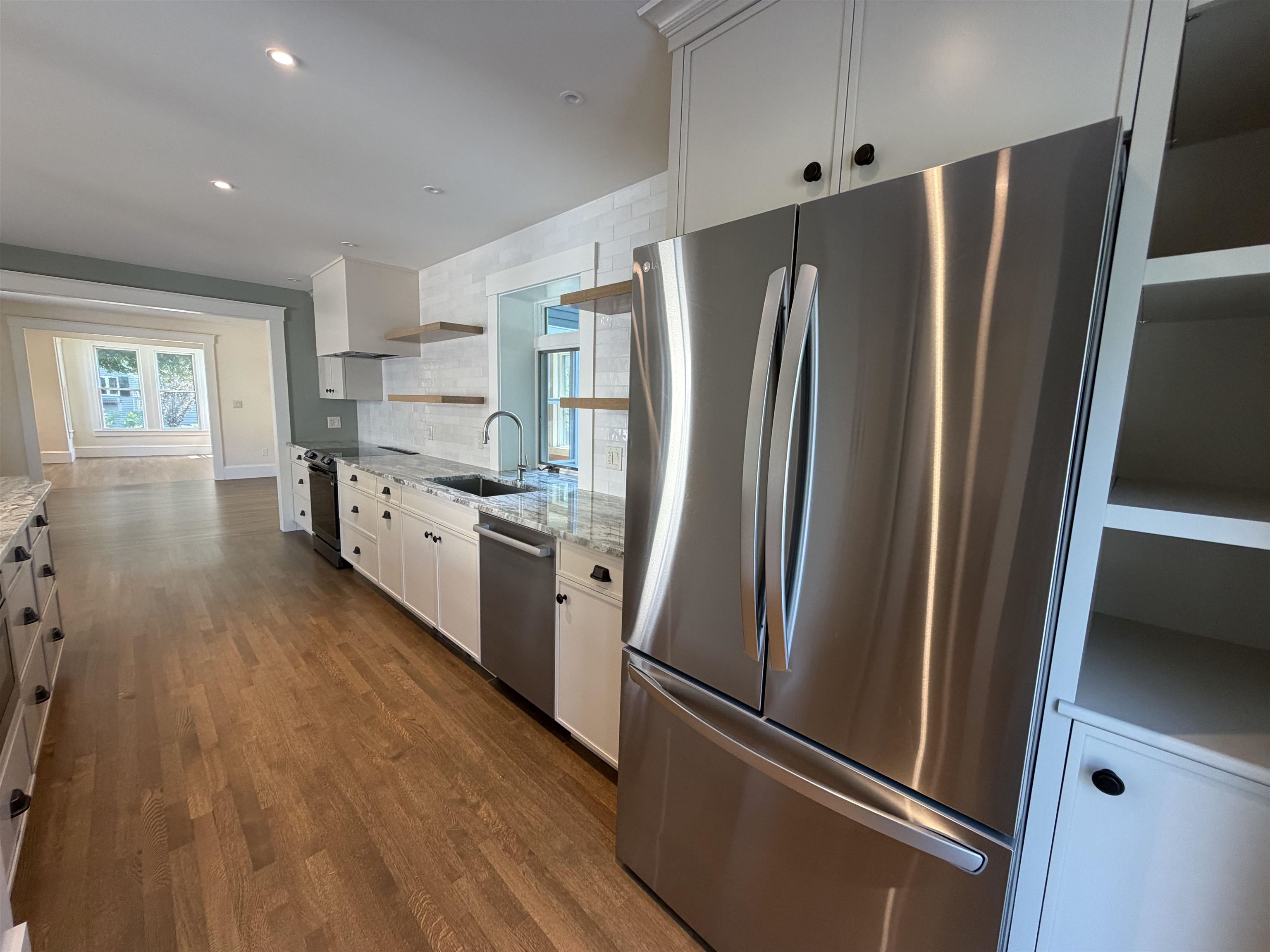 15 Gill Street Property Photo 10