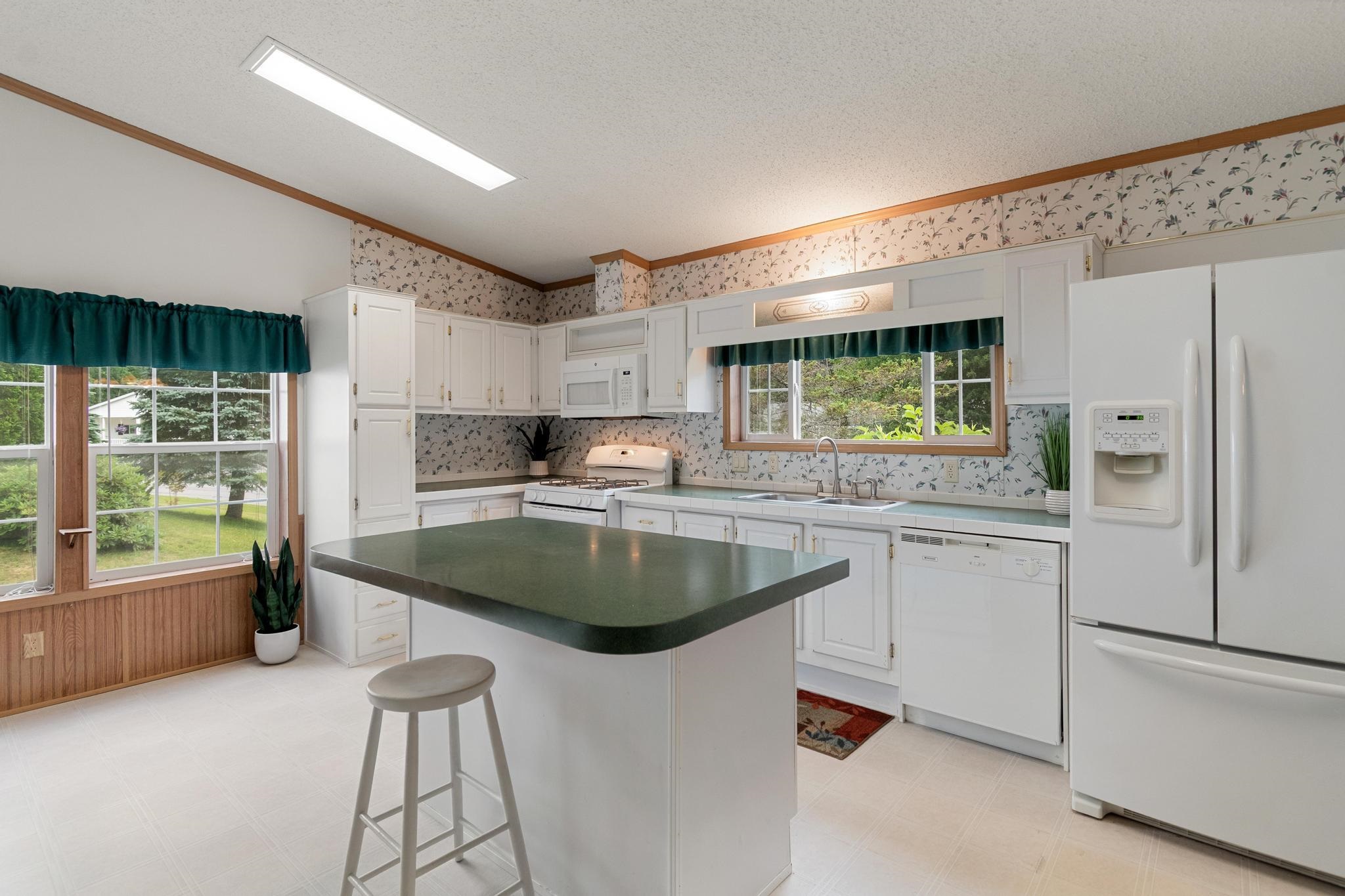 611 Meadowbend Road Property Photo 8