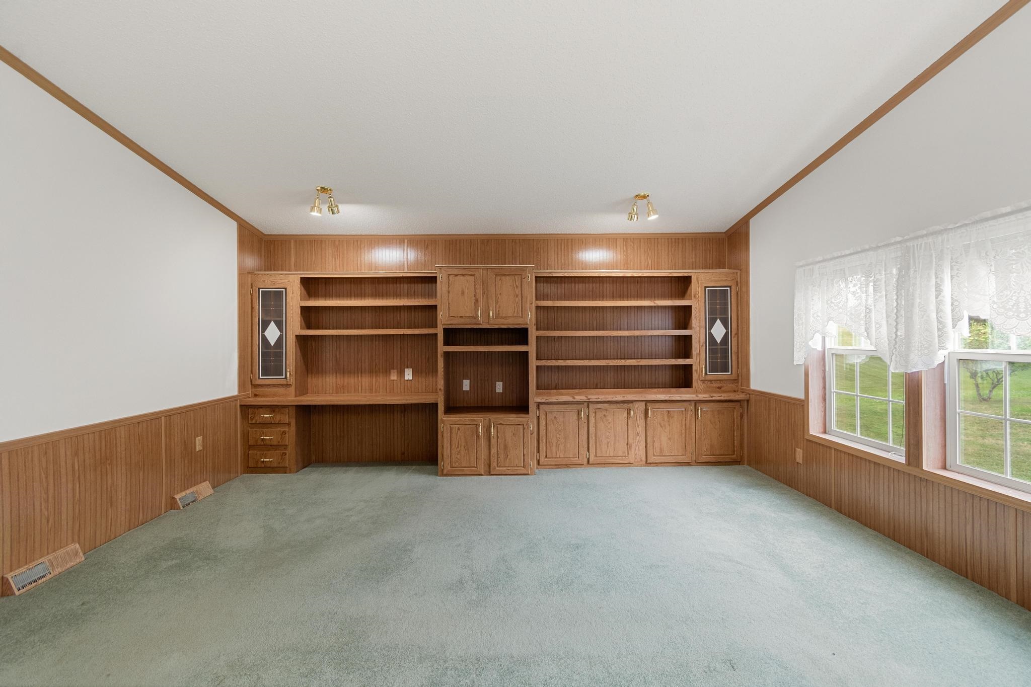 611 Meadowbend Road Property Photo 23