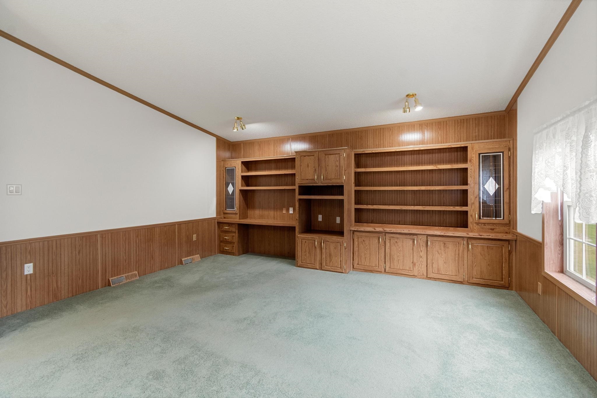 611 Meadowbend Road Property Photo 24