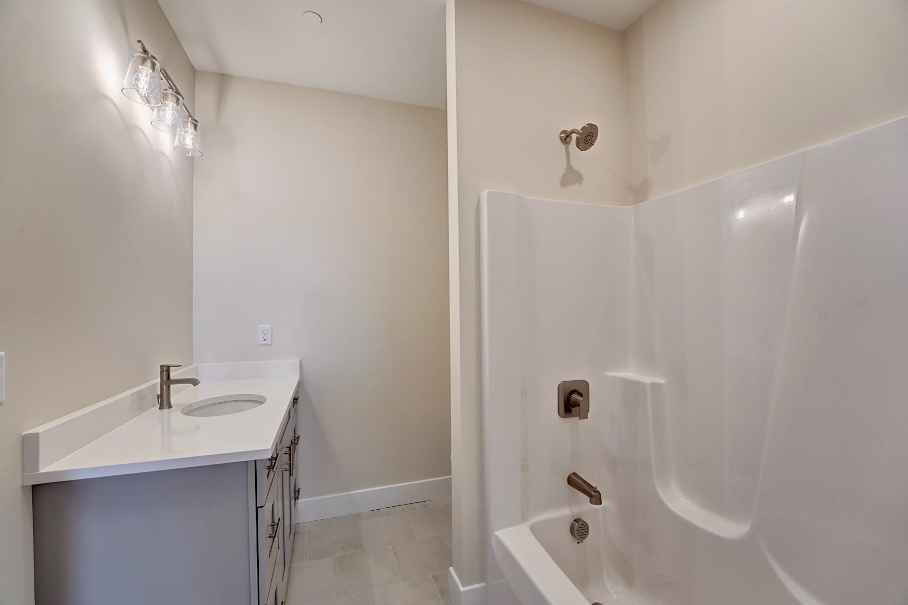 5 Kasnet Drive Property Photo 21