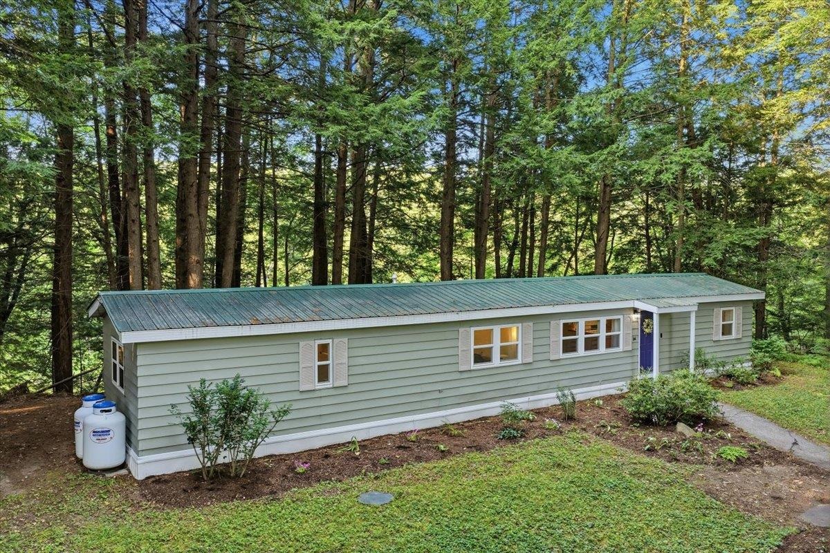 64 Evergreen Lane Property Photo 4