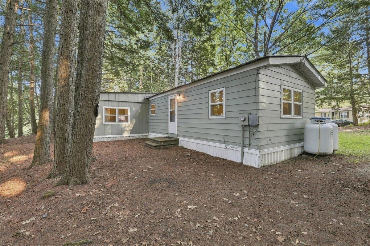 64 Evergreen Lane Property Photo 8
