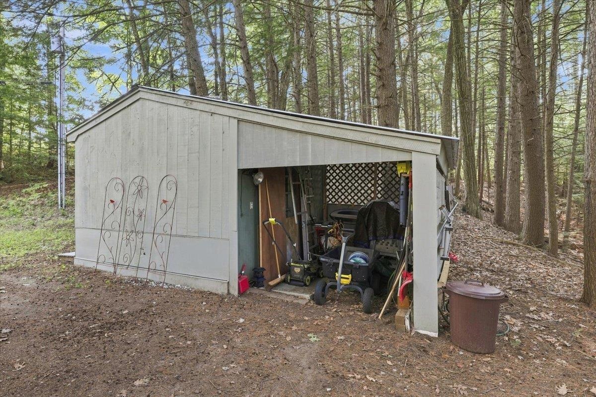 64 Evergreen Lane Property Photo 16
