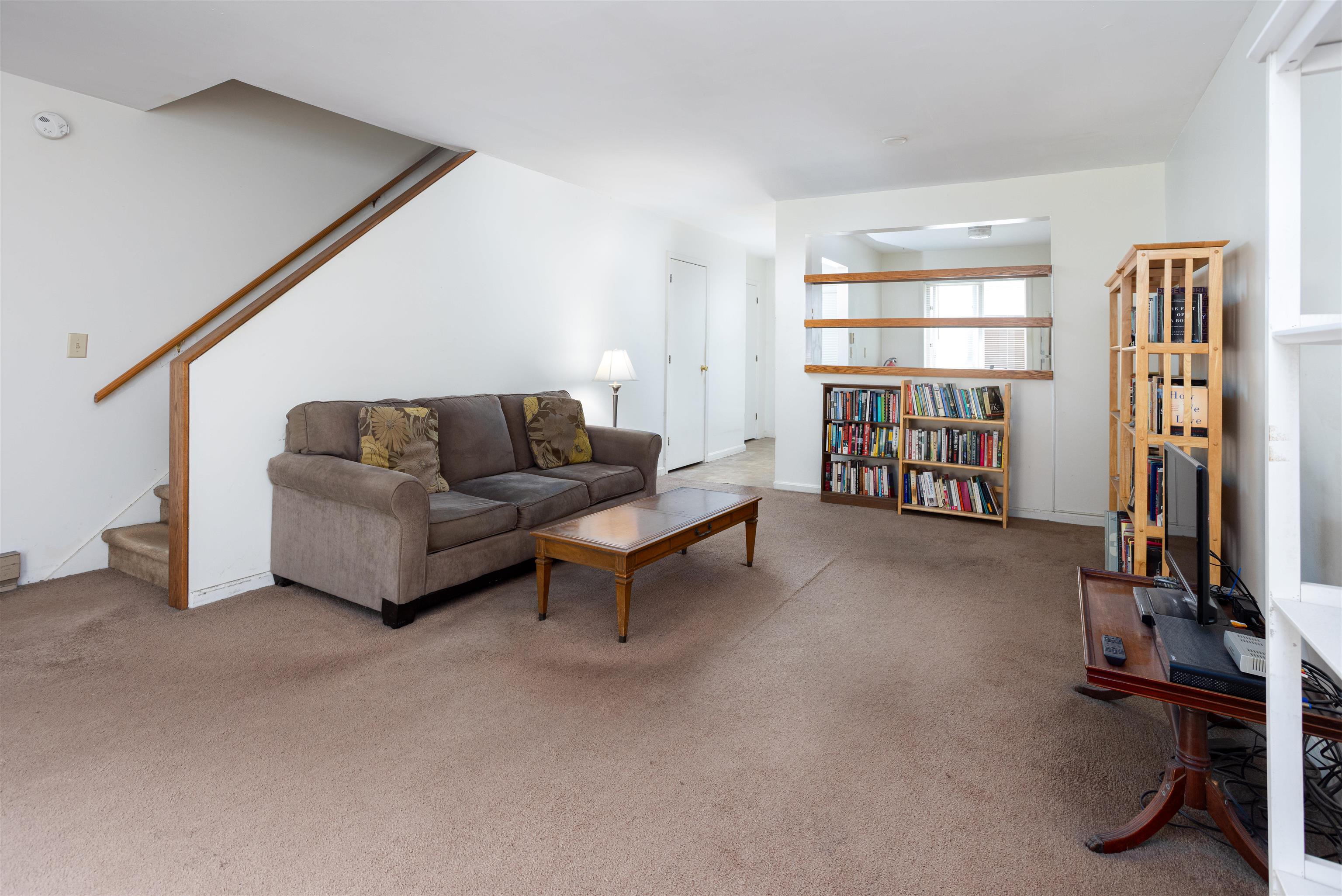 207 Sugar Tree Lane Property Photo 12