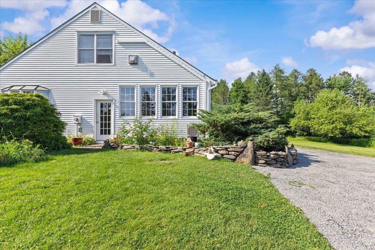 214 Old Stage Road Property Photo 8