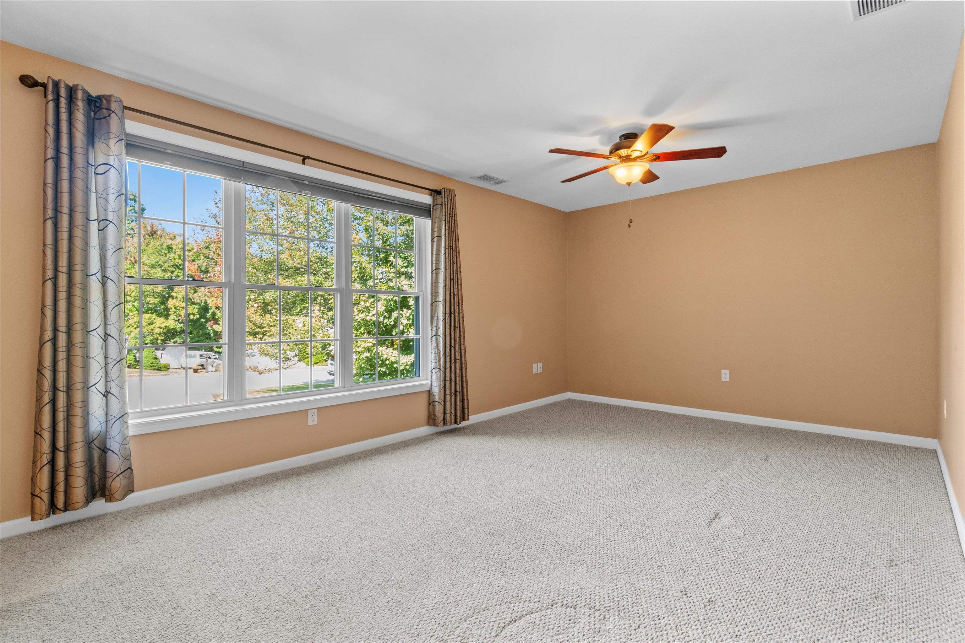 55 Autumn Run Property Photo 35