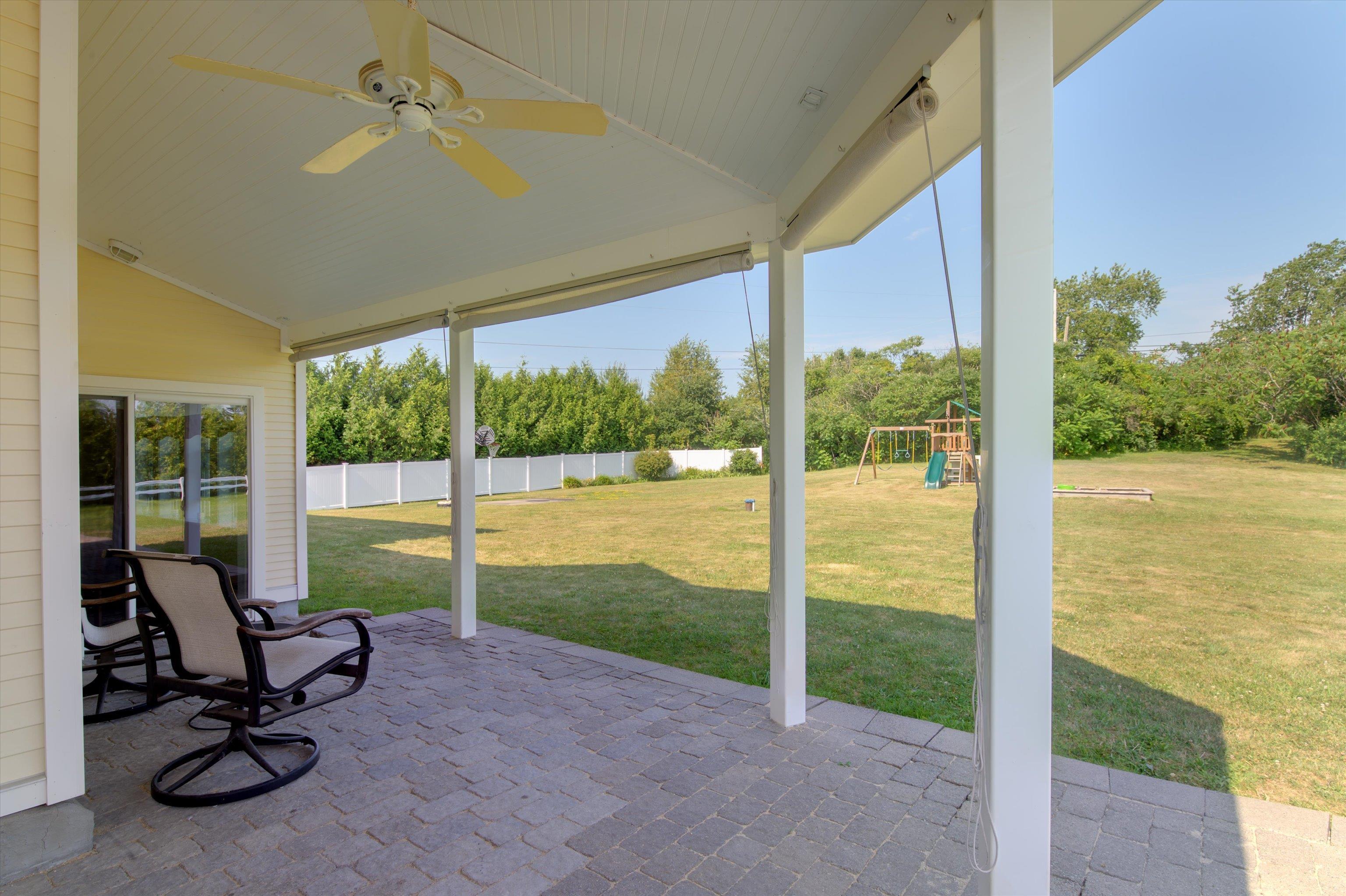 2291 Bronson Road Property Photo 6