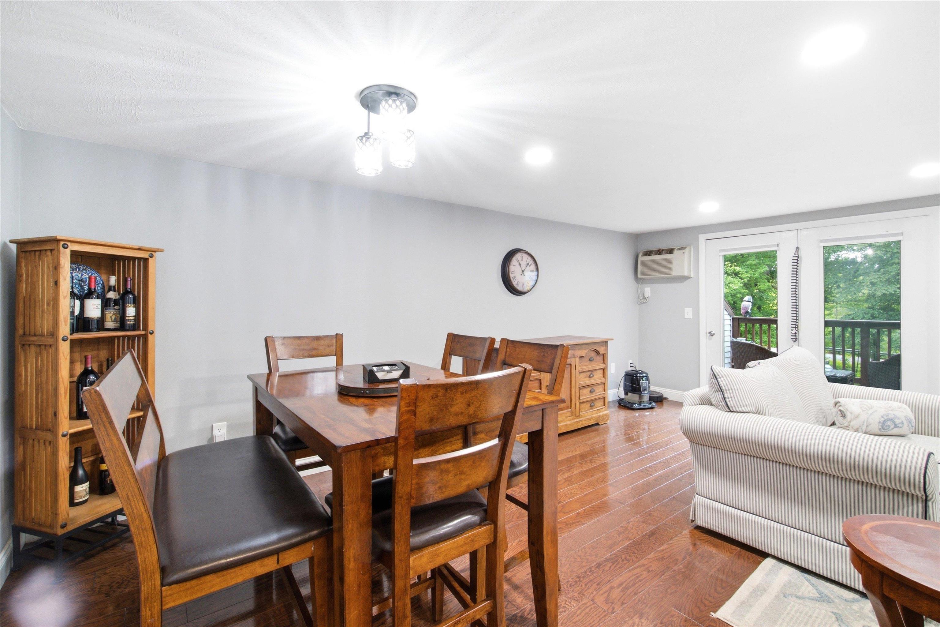 9 Pondview Drive Property Photo 15