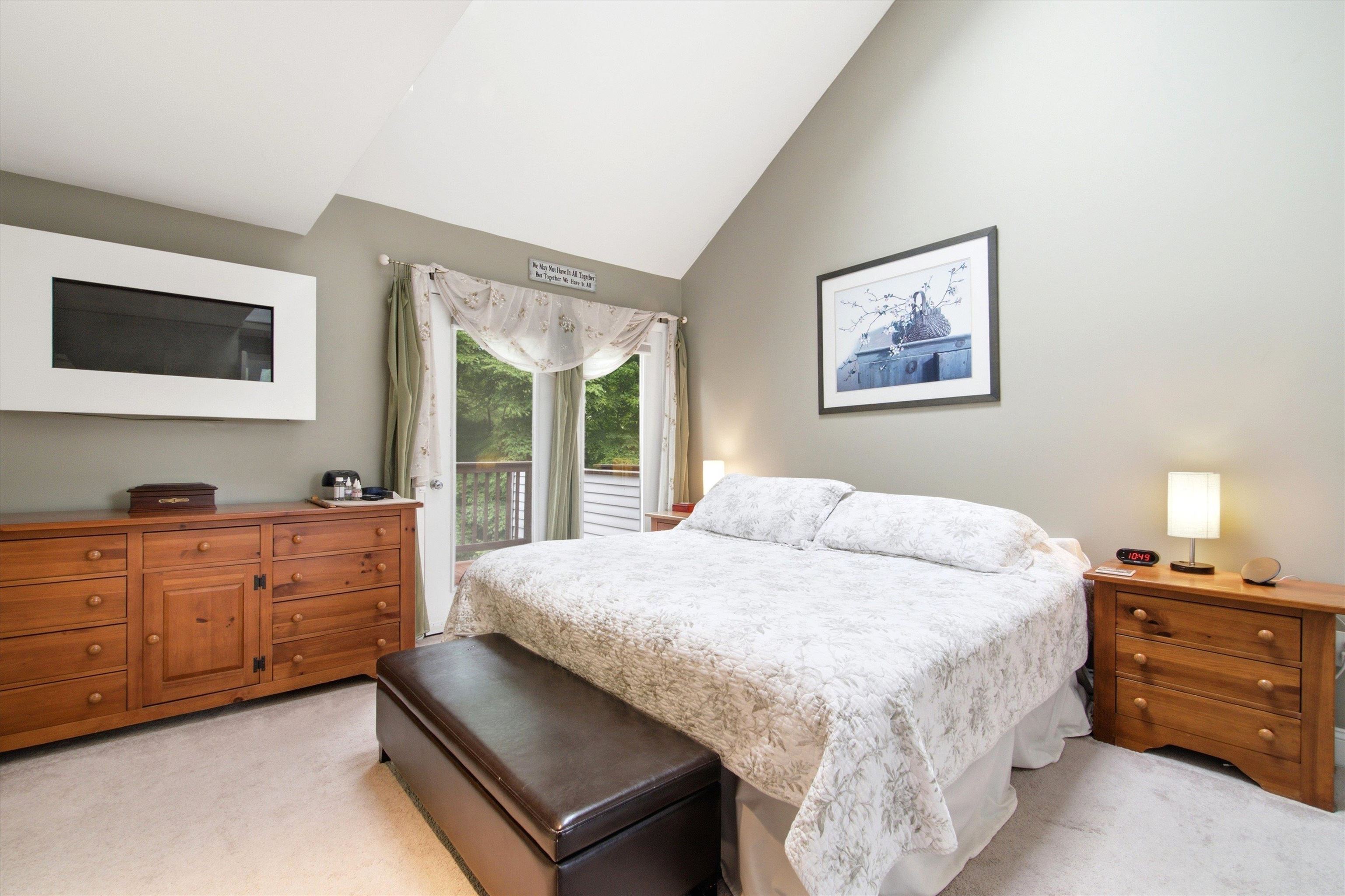 9 Pondview Drive Property Photo 20