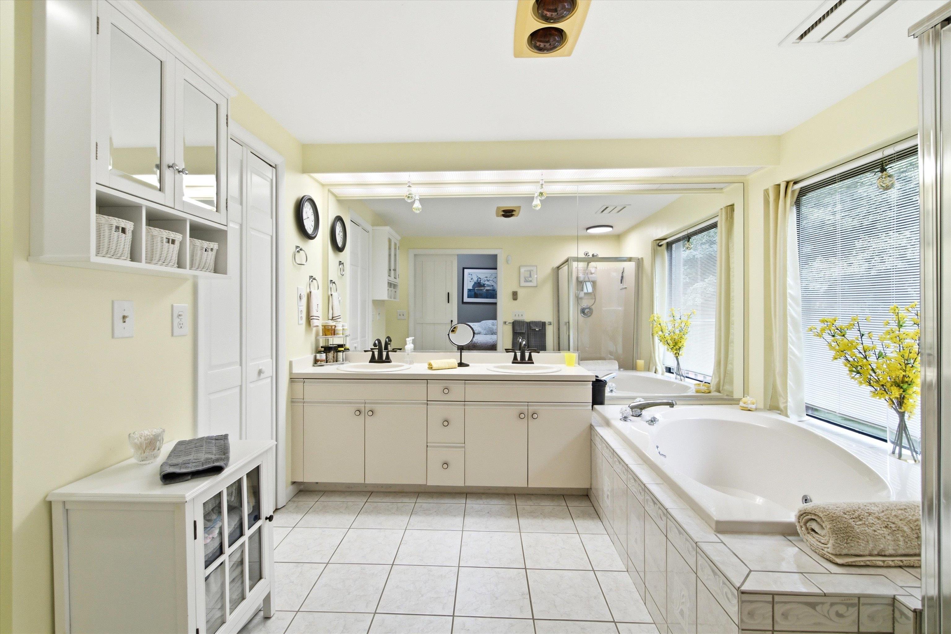 9 Pondview Drive Property Photo 23