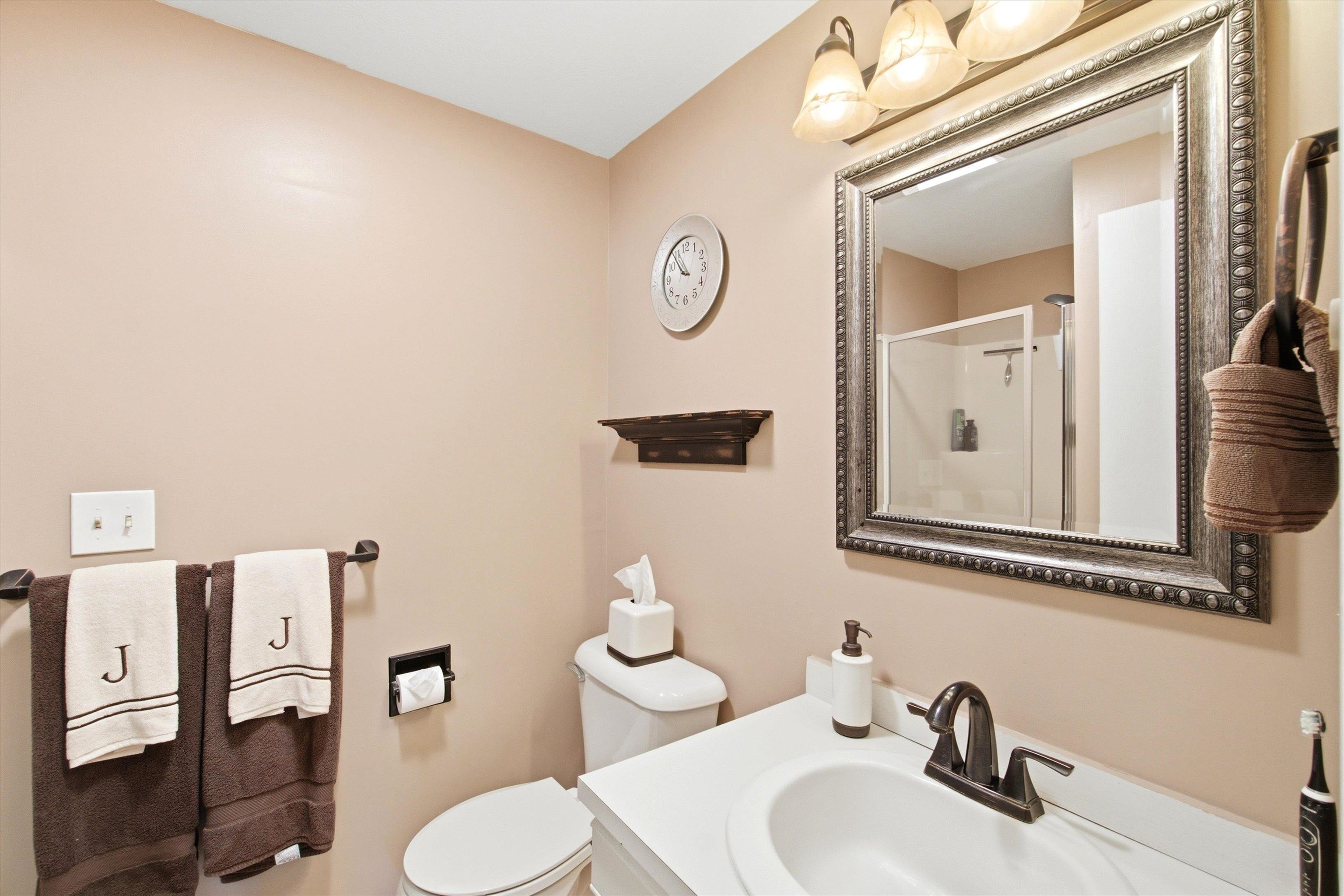 9 Pondview Drive Property Photo 28