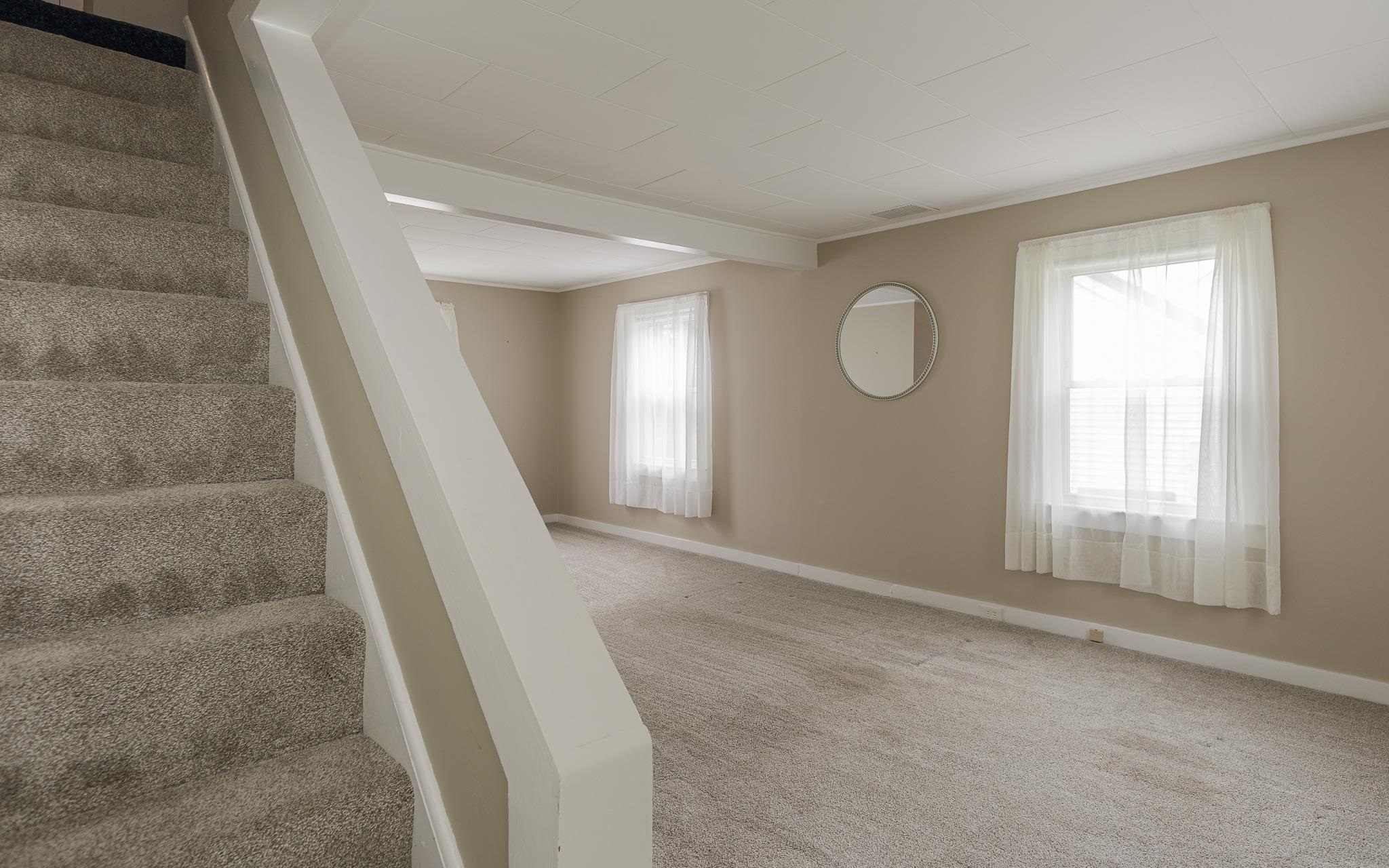 211 Park Avenue Property Photo 8