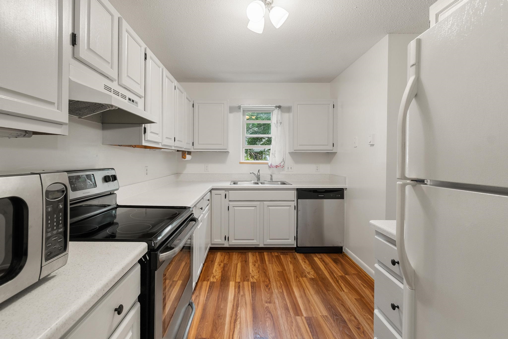 17 Hideaway Lane Property Photo 6
