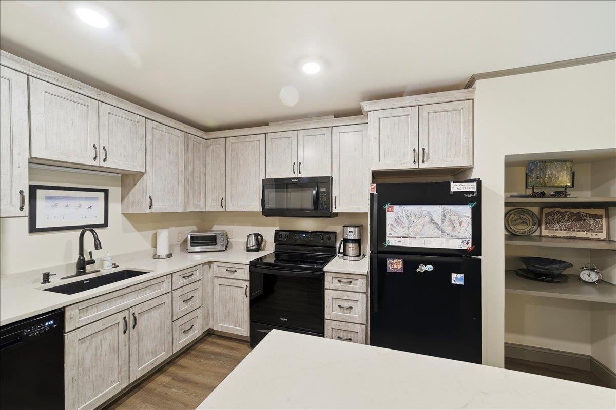251 Mountainside Drive Property Photo 2