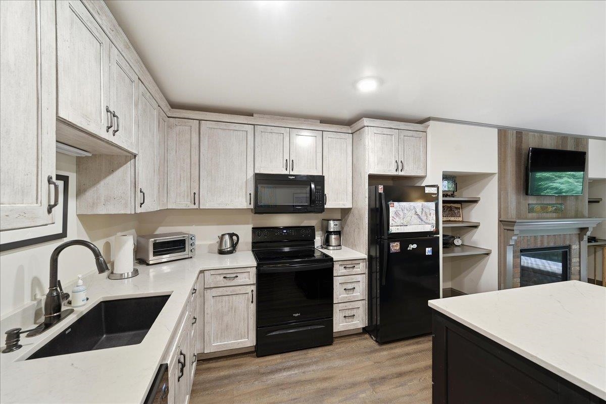 251 Mountainside Drive Property Photo 13