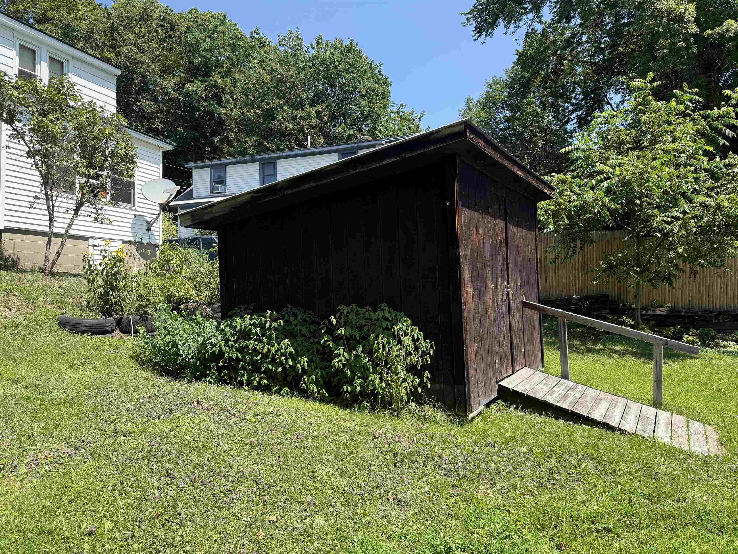 185 Wall Street Property Photo 16