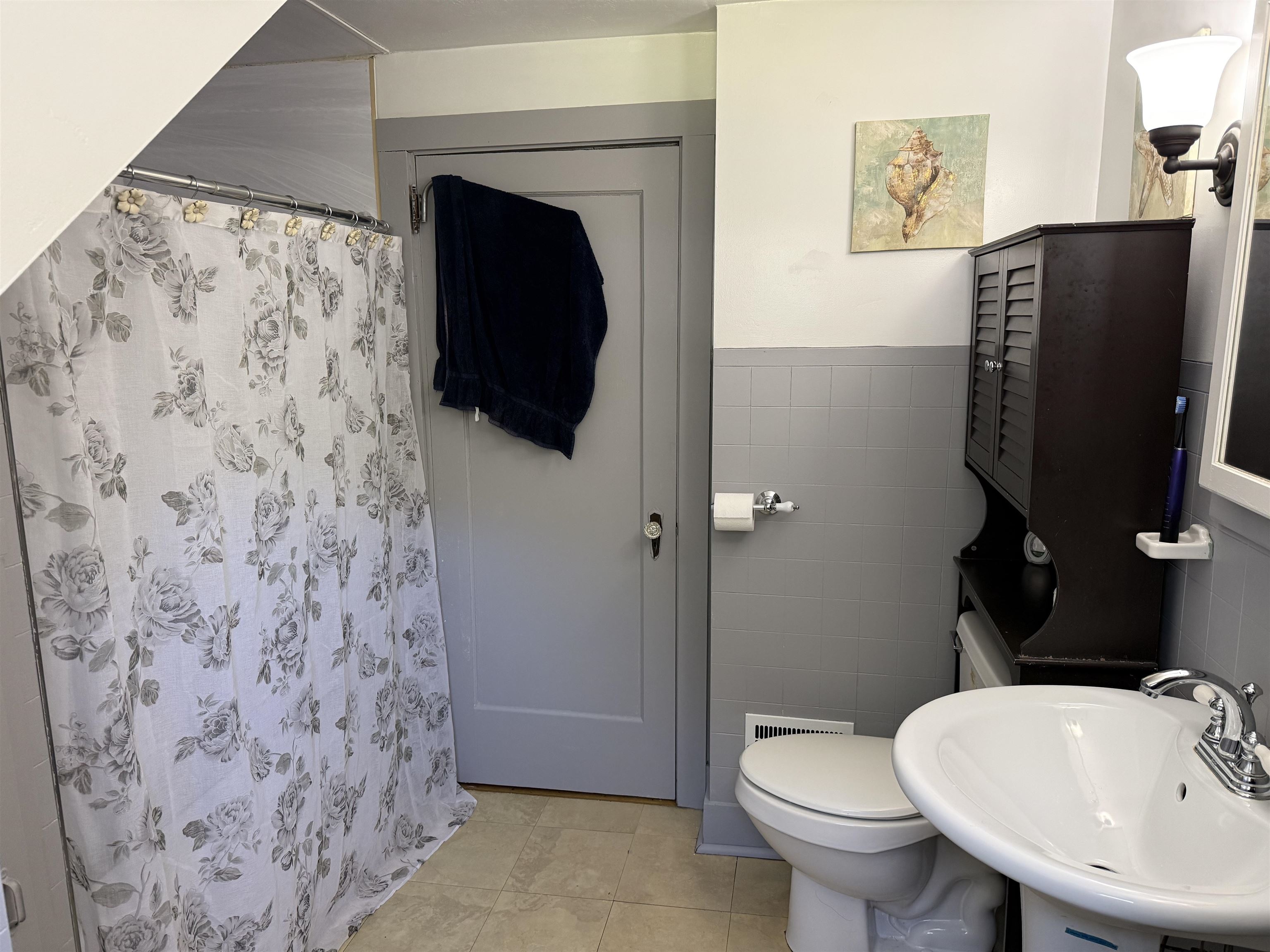 185 Wall Street Property Photo 37