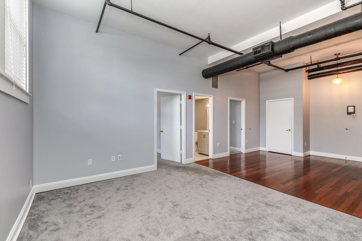 15 Mount Saint Marys Way Property Photo 11