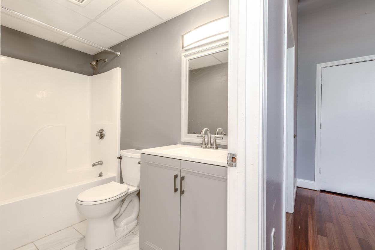 15 Mount Saint Marys Way Property Photo 21