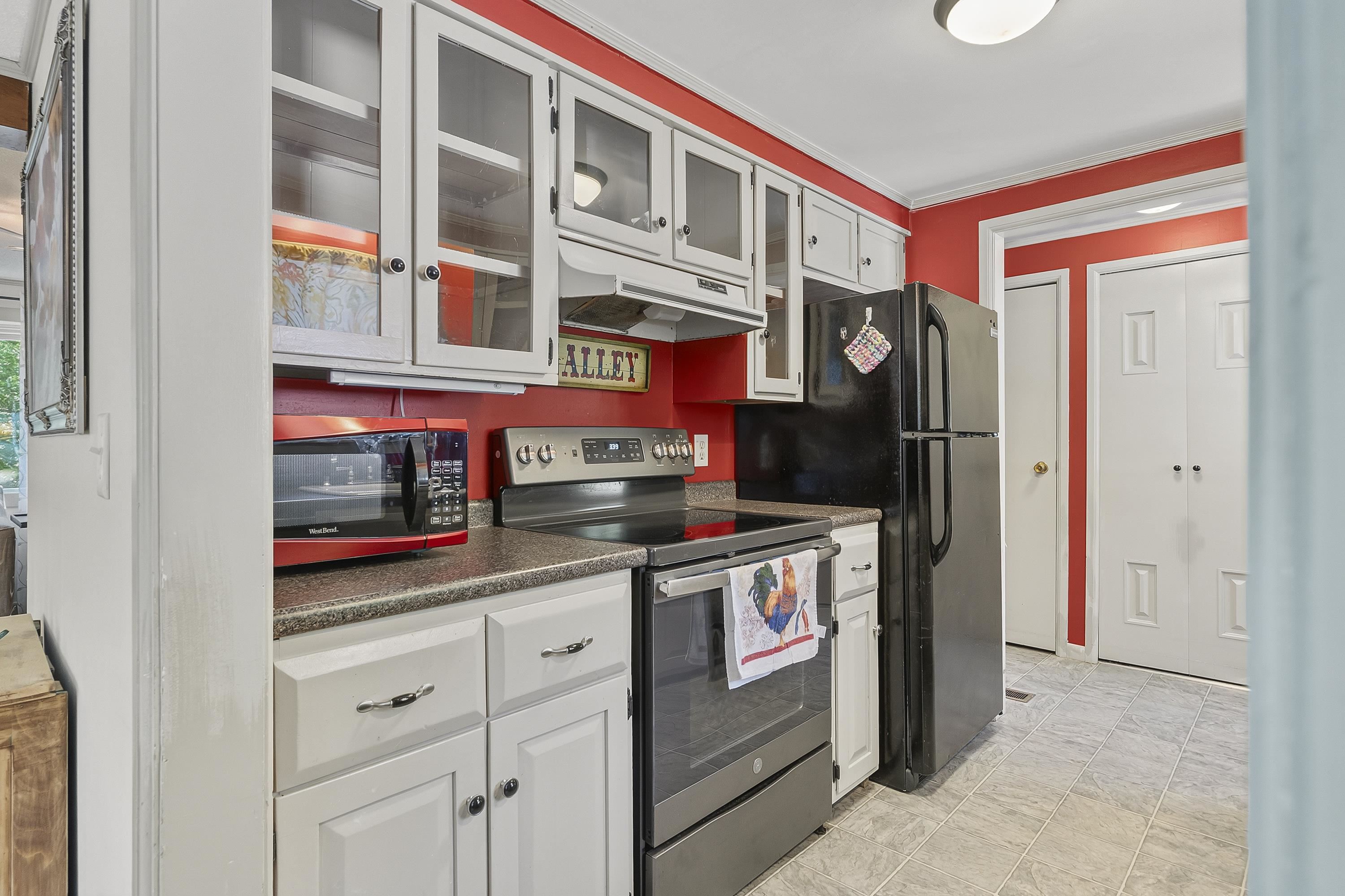 217 Heath Road Property Photo 15
