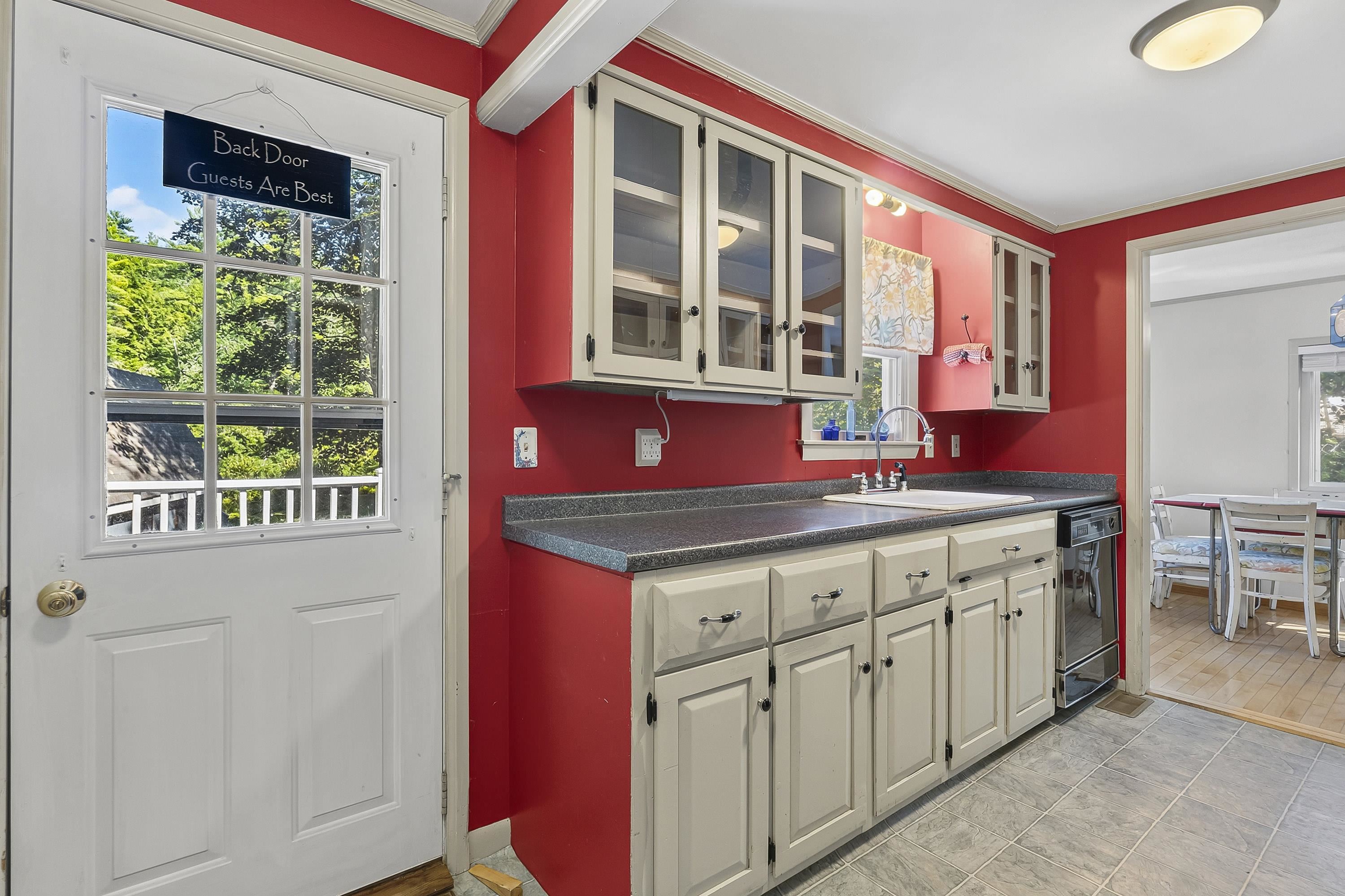 217 Heath Road Property Photo 18