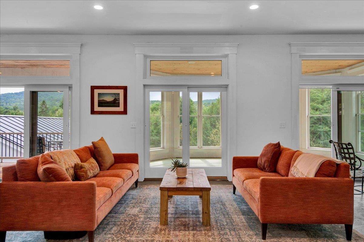 3173 Brook Road Property Photo 14