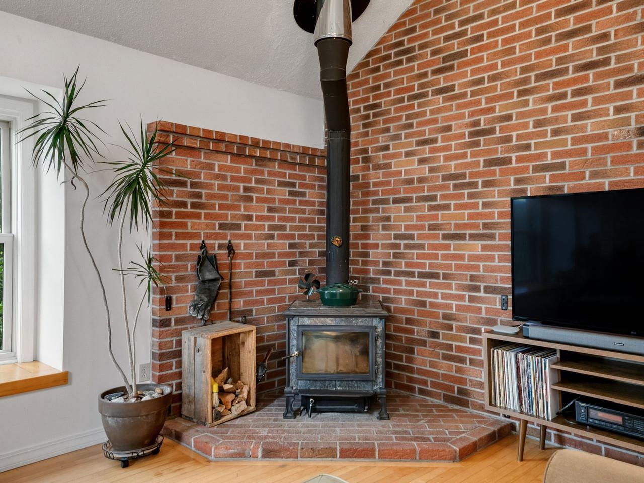164 Page Knoll Property Photo 3