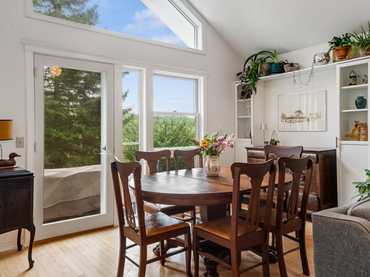 164 Page Knoll Property Photo 4
