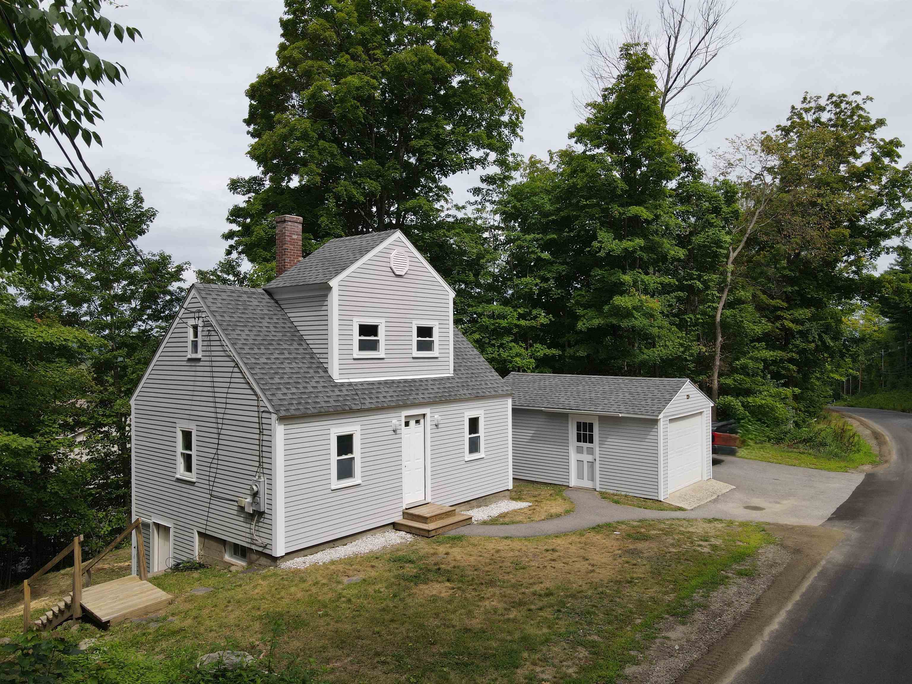 33 Upper Ladd Hill Road Property Photo 2