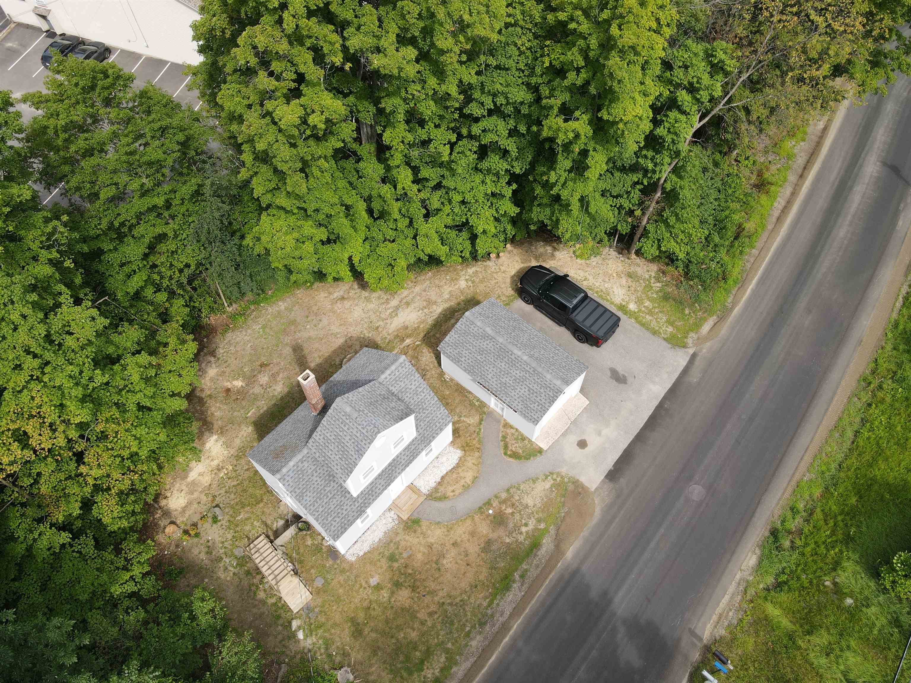 33 Upper Ladd Hill Road Property Photo 4