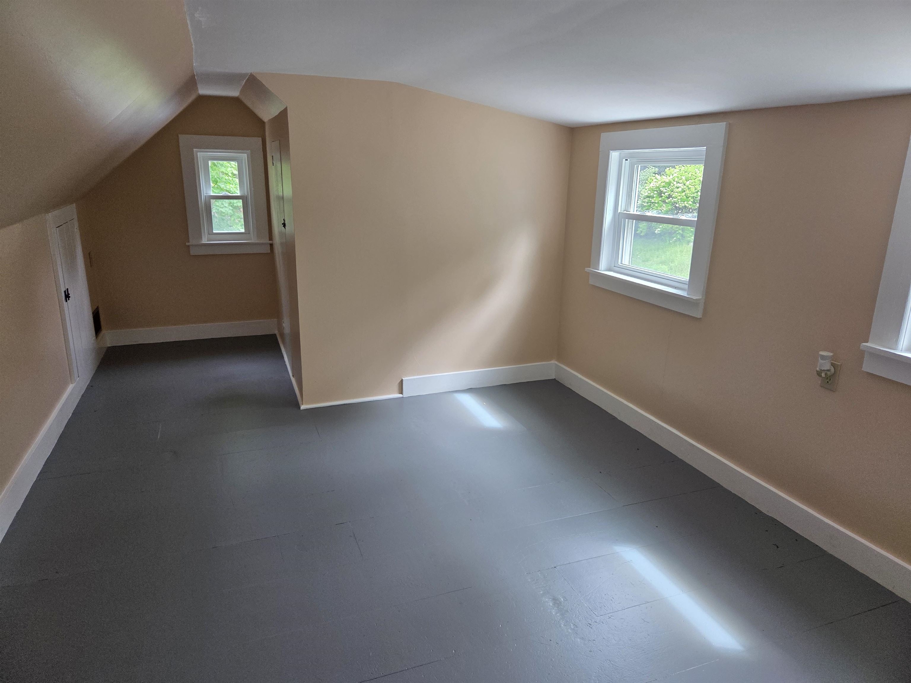 33 Upper Ladd Hill Road Property Photo 16