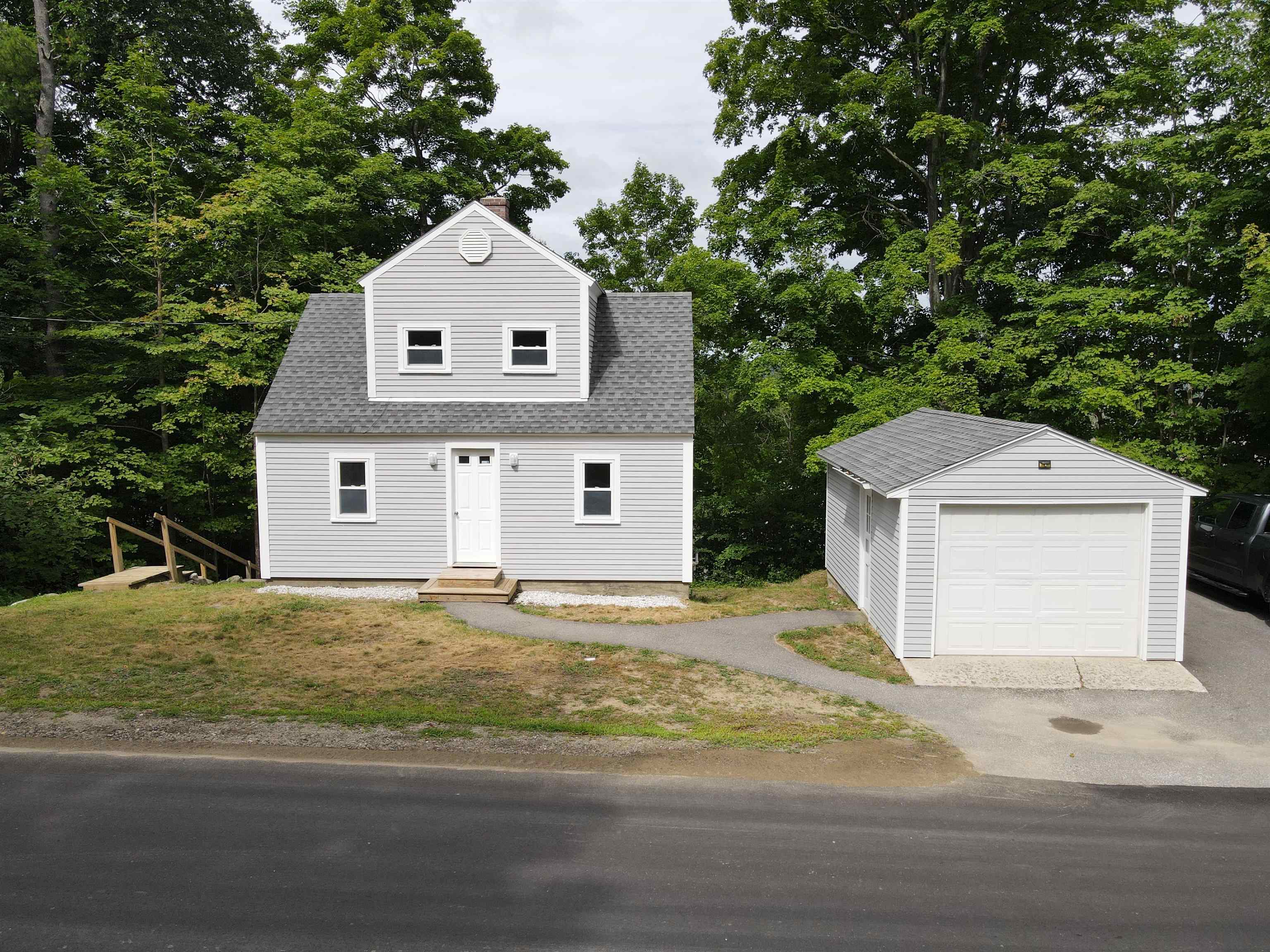 33 Upper Ladd Hill Road Property Photo 24