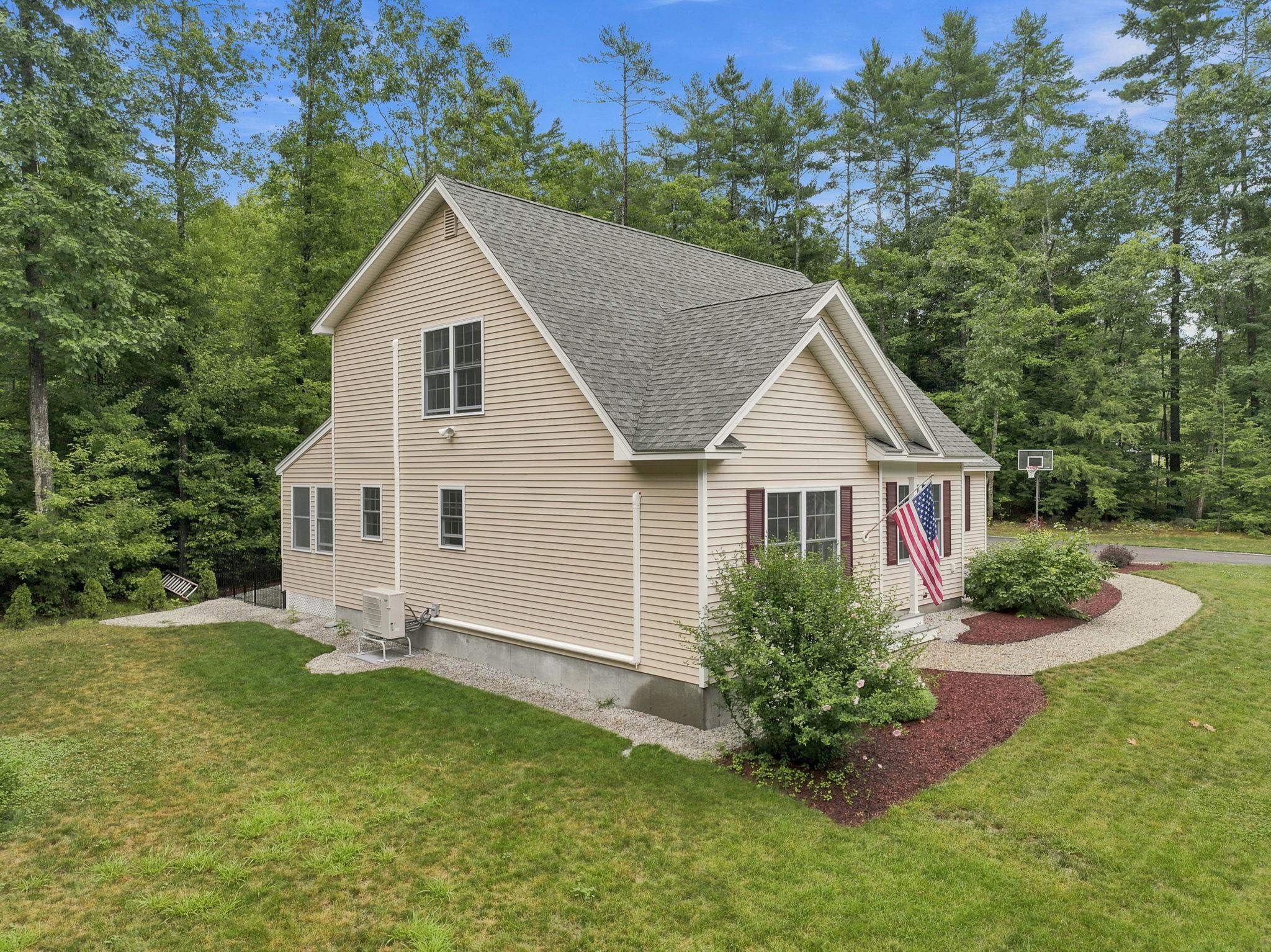 82 Pine Meadows Circle Property Photo 4