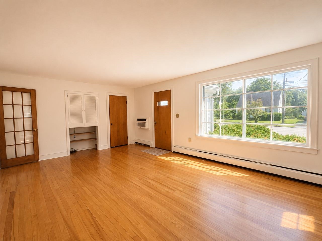 374 Flynn Avenue Property Photo 5