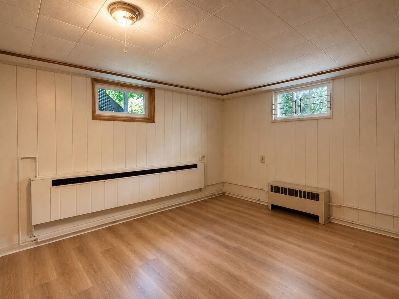 374 Flynn Avenue Property Photo 21